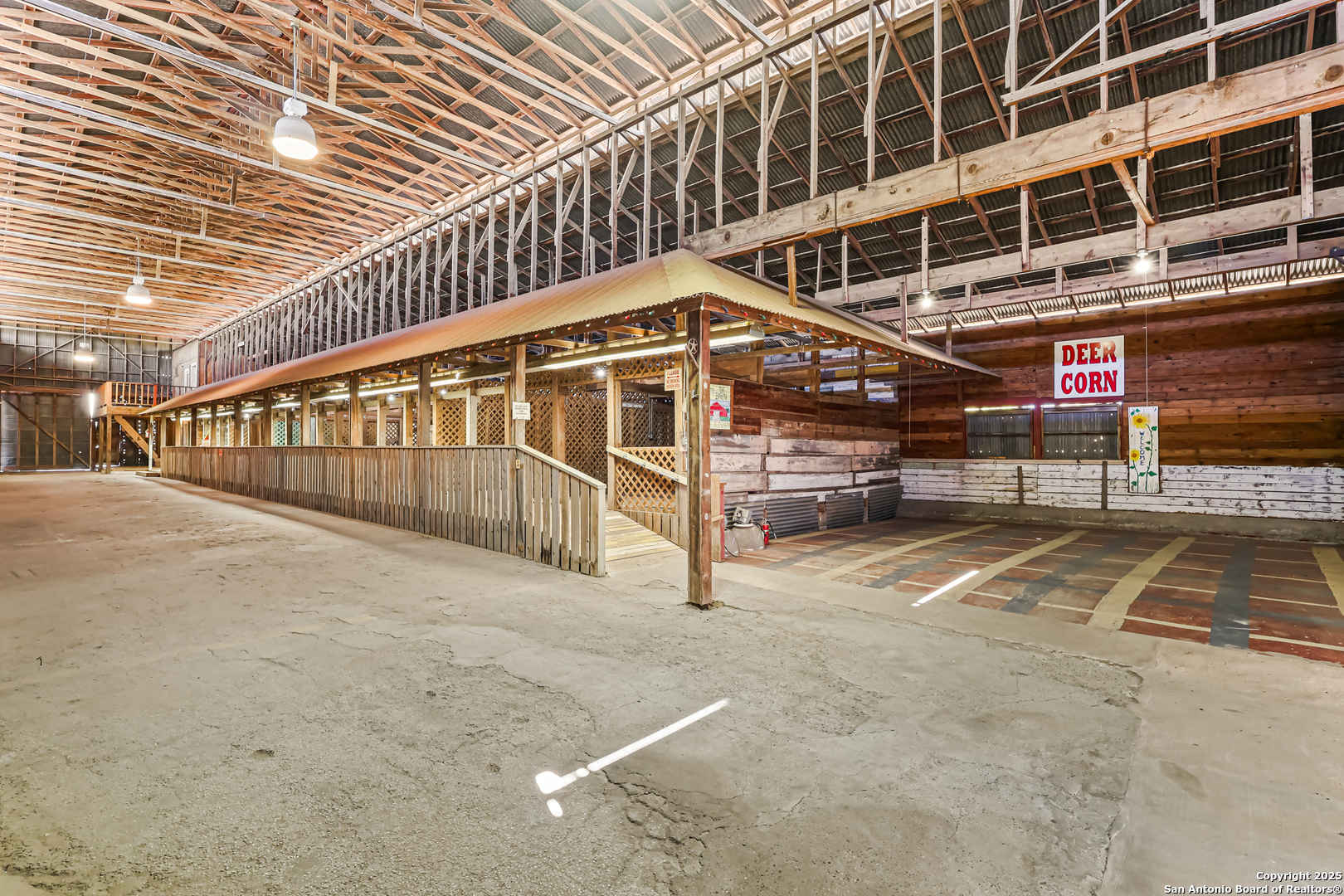 1001 D Floresville TX 78114