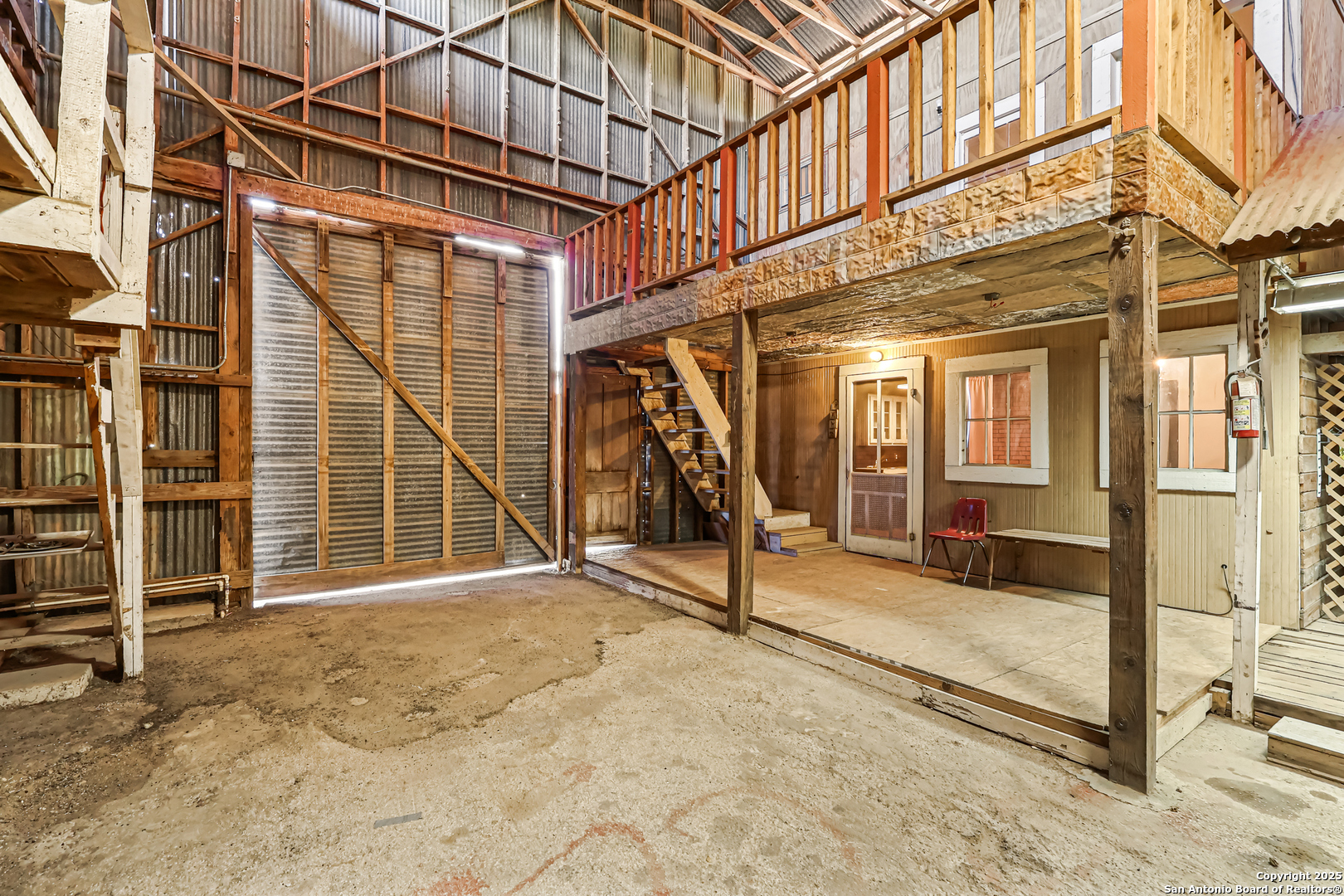 1001 D Floresville TX 78114