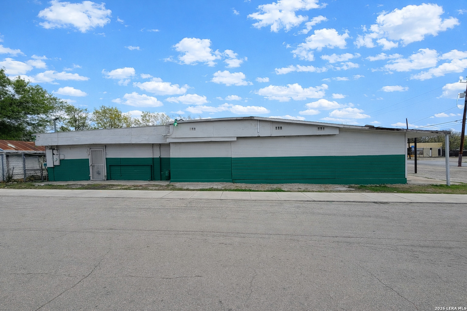 3239 W Commerce Street San Antonio TX 78207