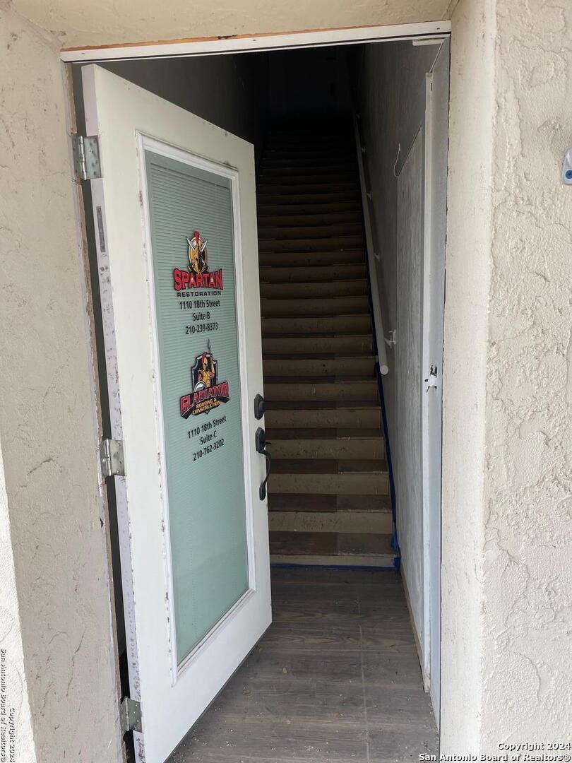 1110 18th Street Hondo TX 78861