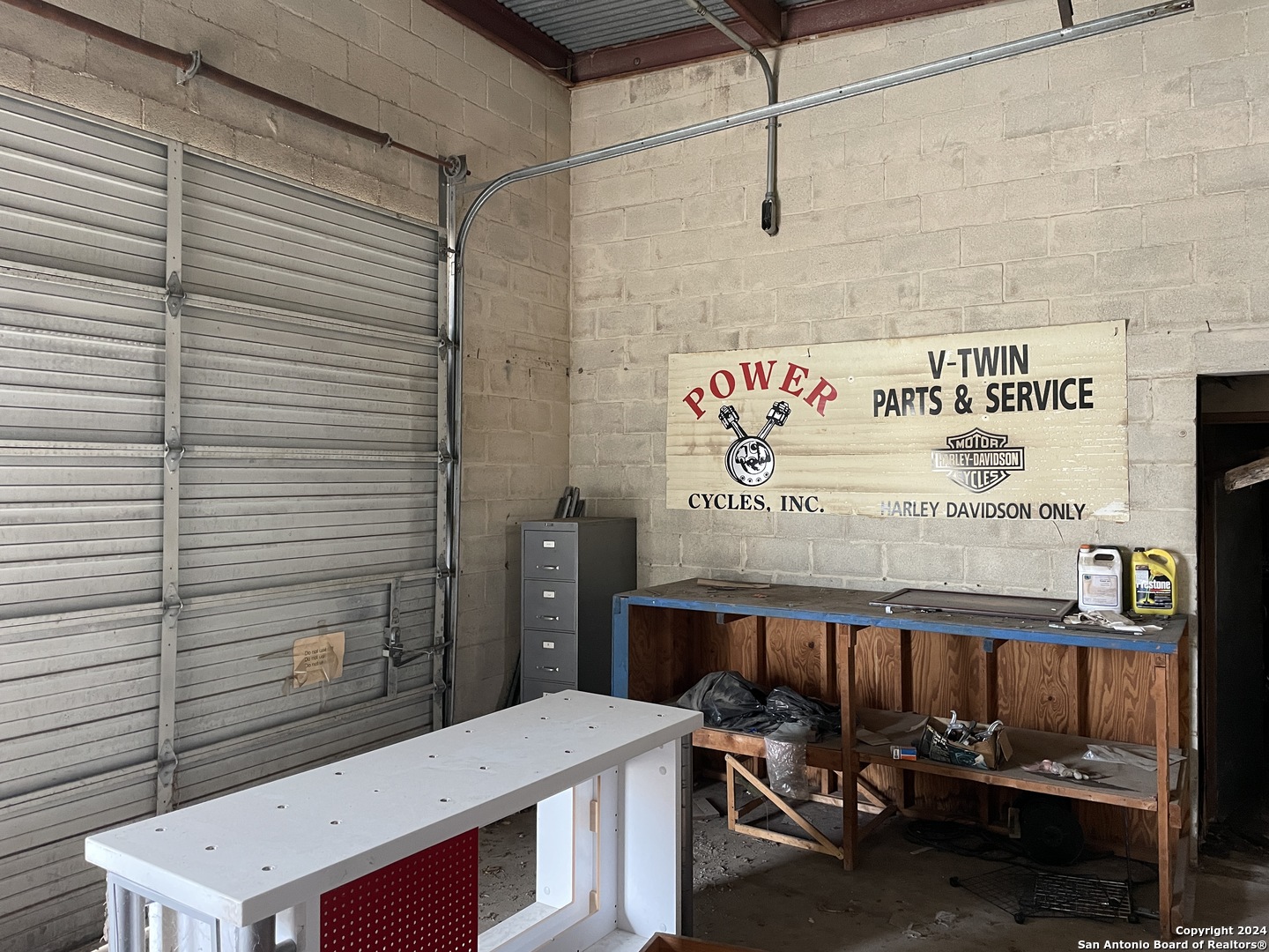 1110 18th Street Hondo TX 78861