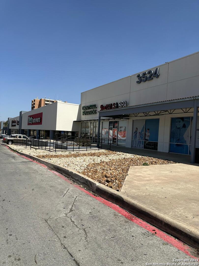 3520 S New Braunfels Bexar Co TX 78223