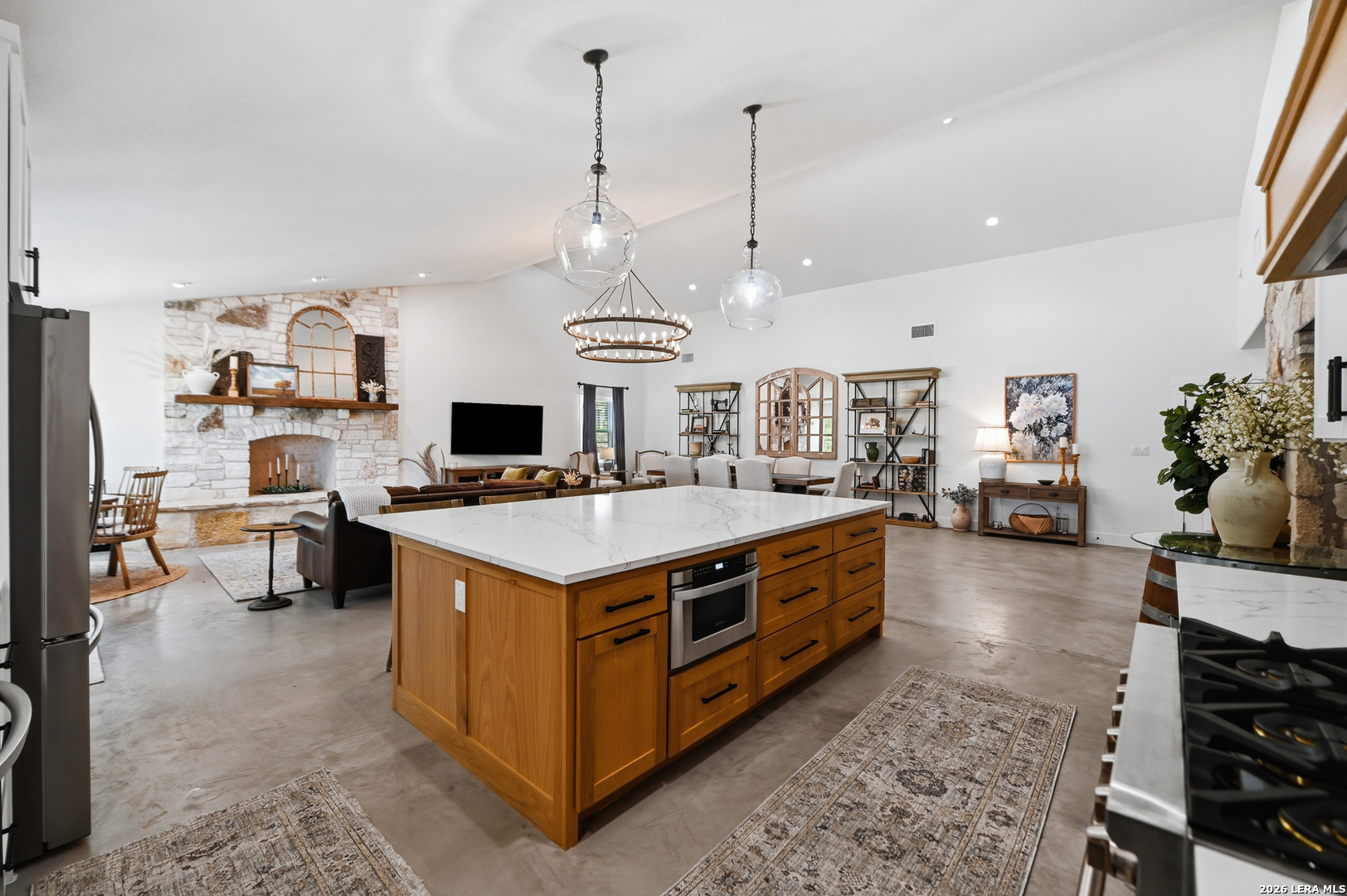 1668 Rocky Road Blanco TX 78606