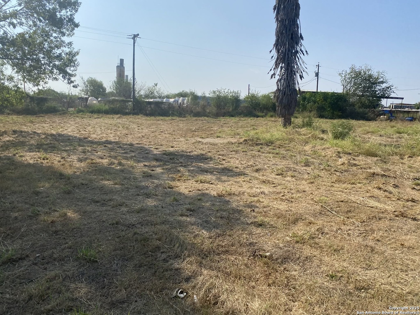 15650 Interstate Highway 35 Dilley TX 78017