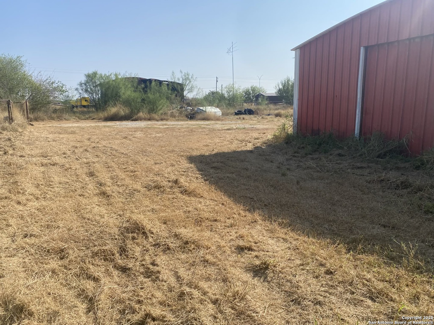 15650 Interstate Highway 35 Dilley TX 78017