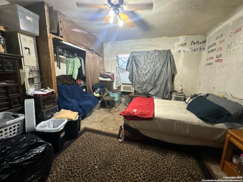 5310 S Flores San Antonio TX 78214