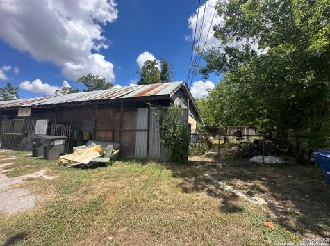 5310 S Flores San Antonio TX 78214