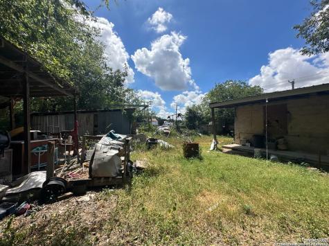 5310 S Flores San Antonio TX 78214