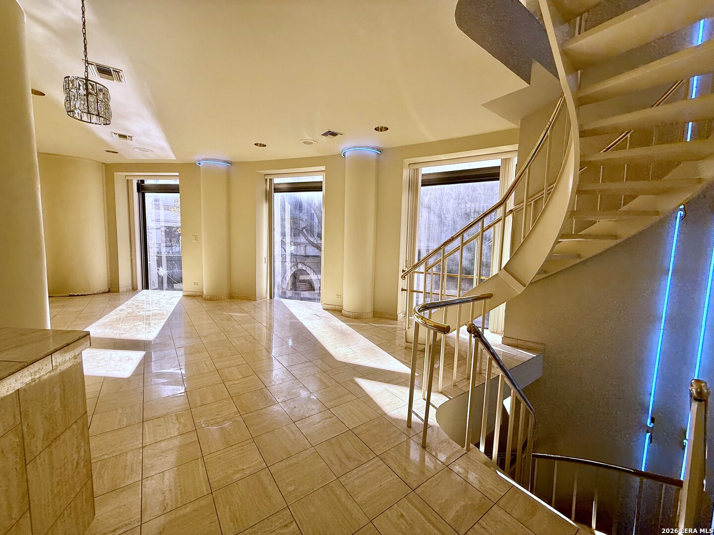 1020 Navarro San Antonio TX 78205