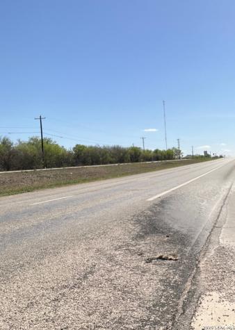 3834 S Highway 281 Three Rivers TX 78071