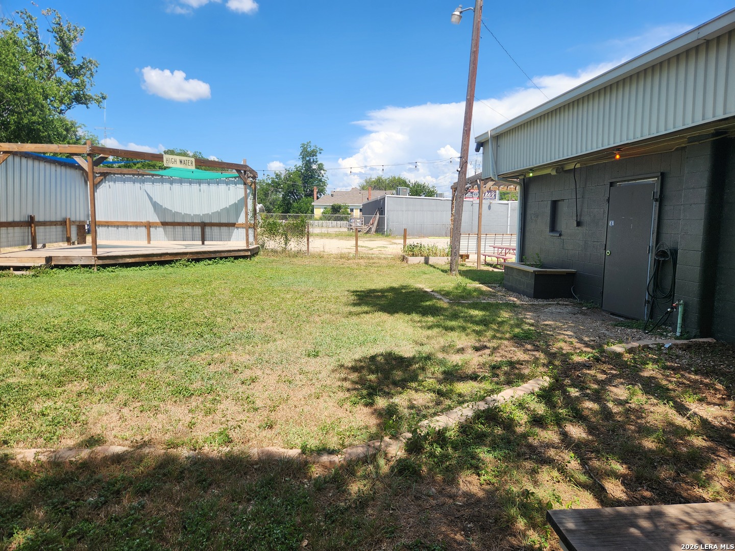 210 Kingsbury Seguin TX 78155