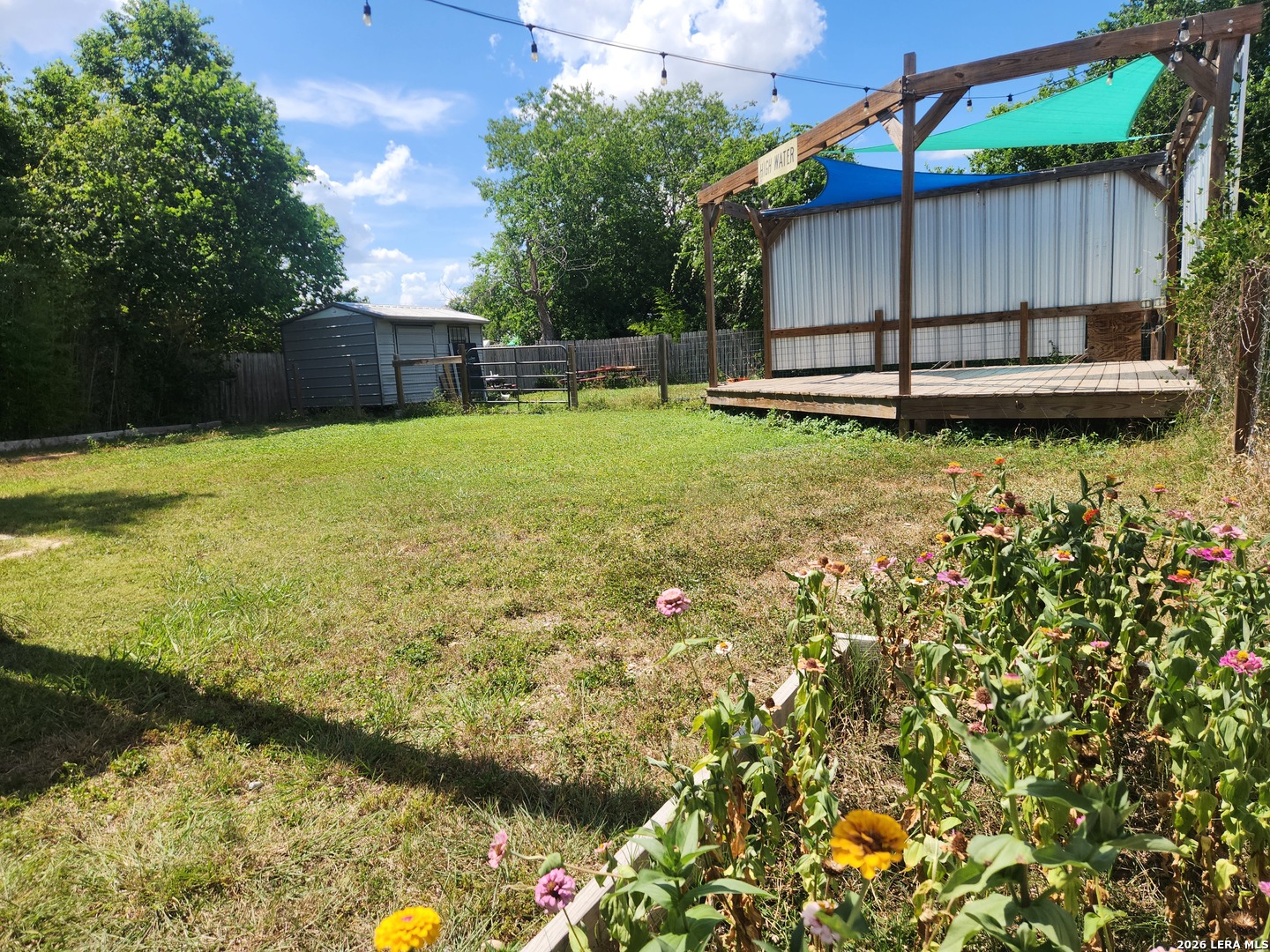 210 Kingsbury Seguin TX 78155