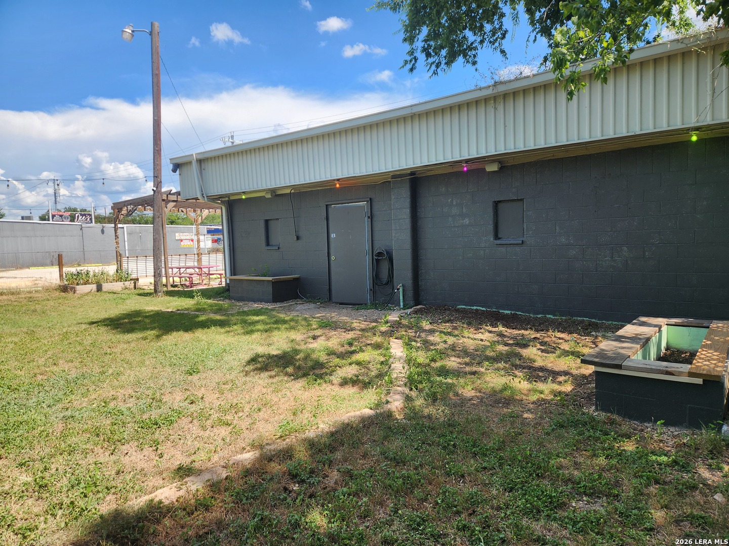 210 Kingsbury Seguin TX 78155
