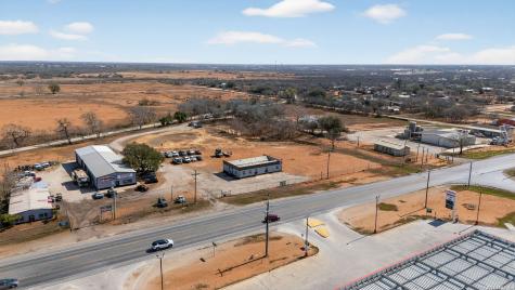 3215 Zanderson Jourdanton TX 78026