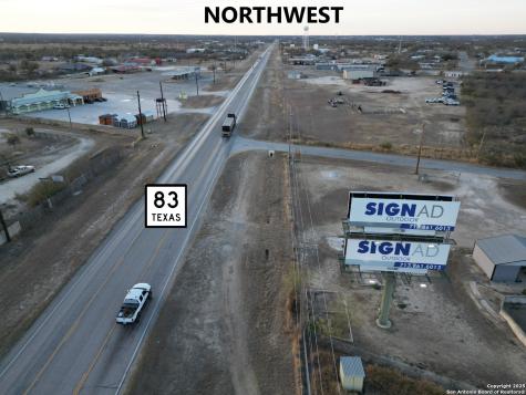 2677 Us Highway 83 Carrizo Springs TX 78834