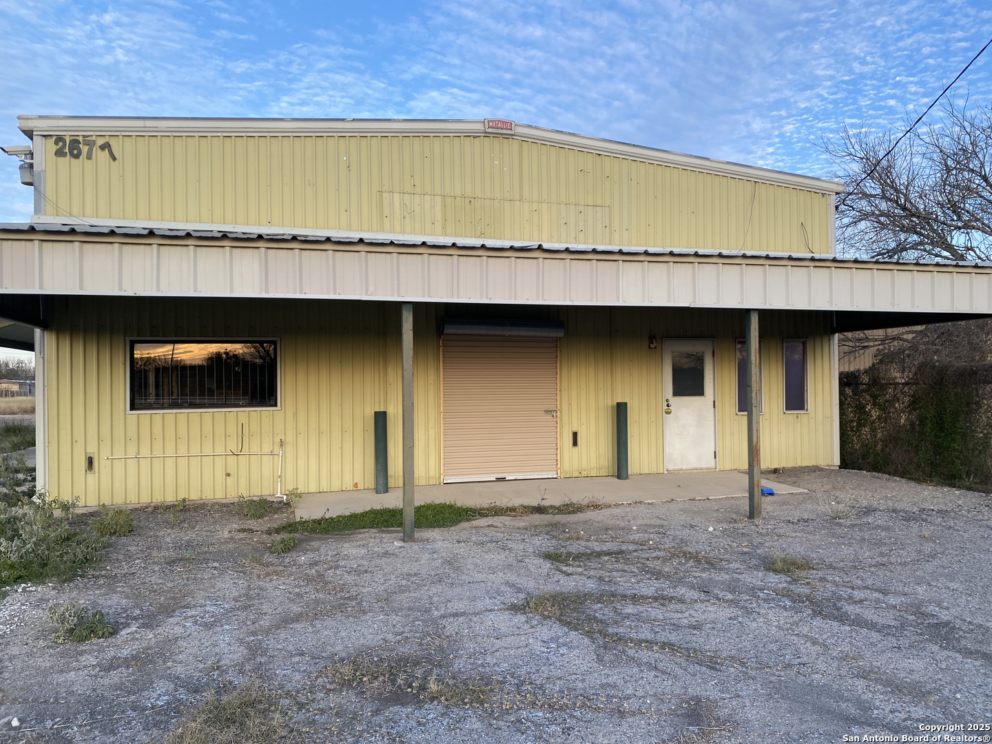 2677 Us Highway 83 Carrizo Springs TX 78834