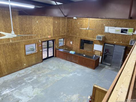 2677 Us Highway 83 Carrizo Springs TX 78834
