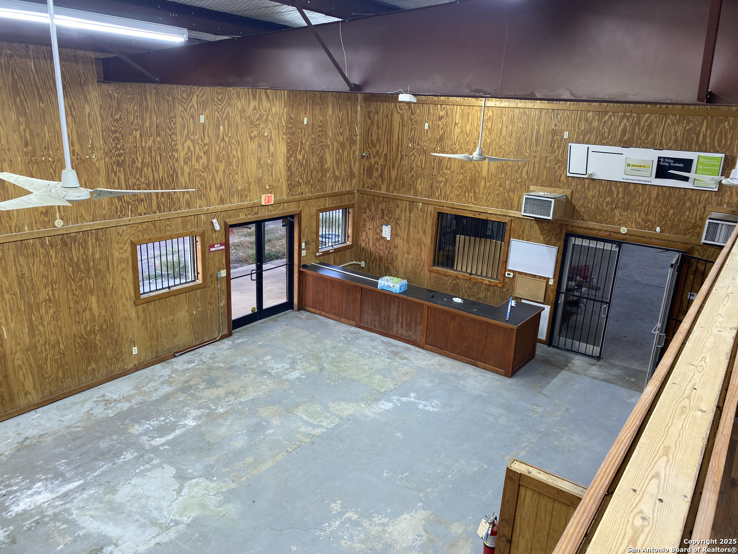 2677 Us Highway 83 Carrizo Springs TX 78834