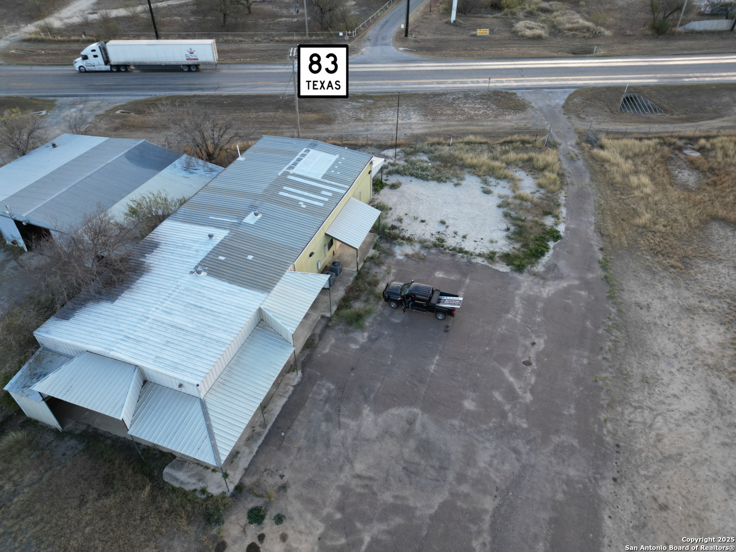 2677 Us Highway 83 Carrizo Springs TX 78834