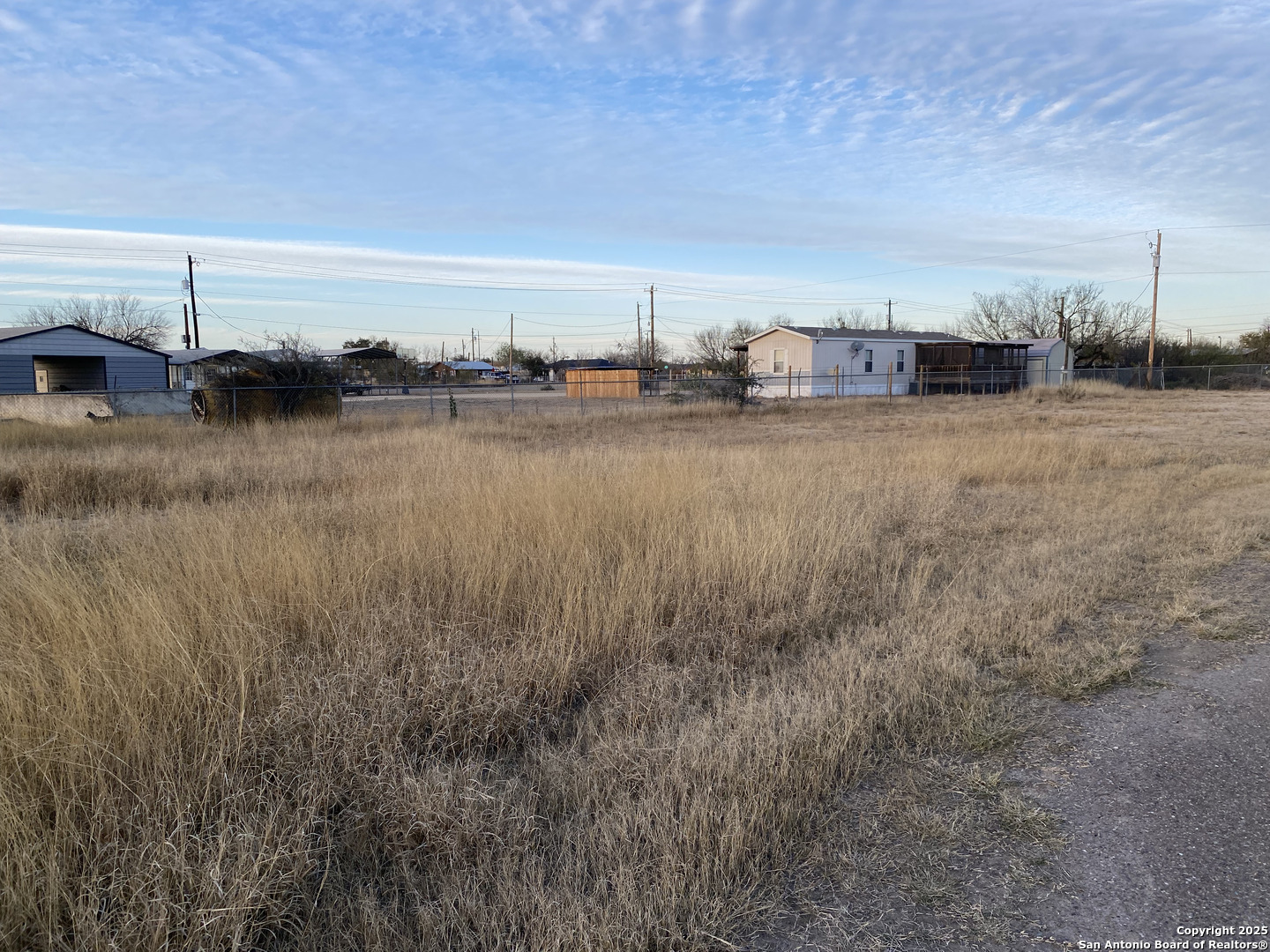 2677 Us Highway 83 Carrizo Springs TX 78834