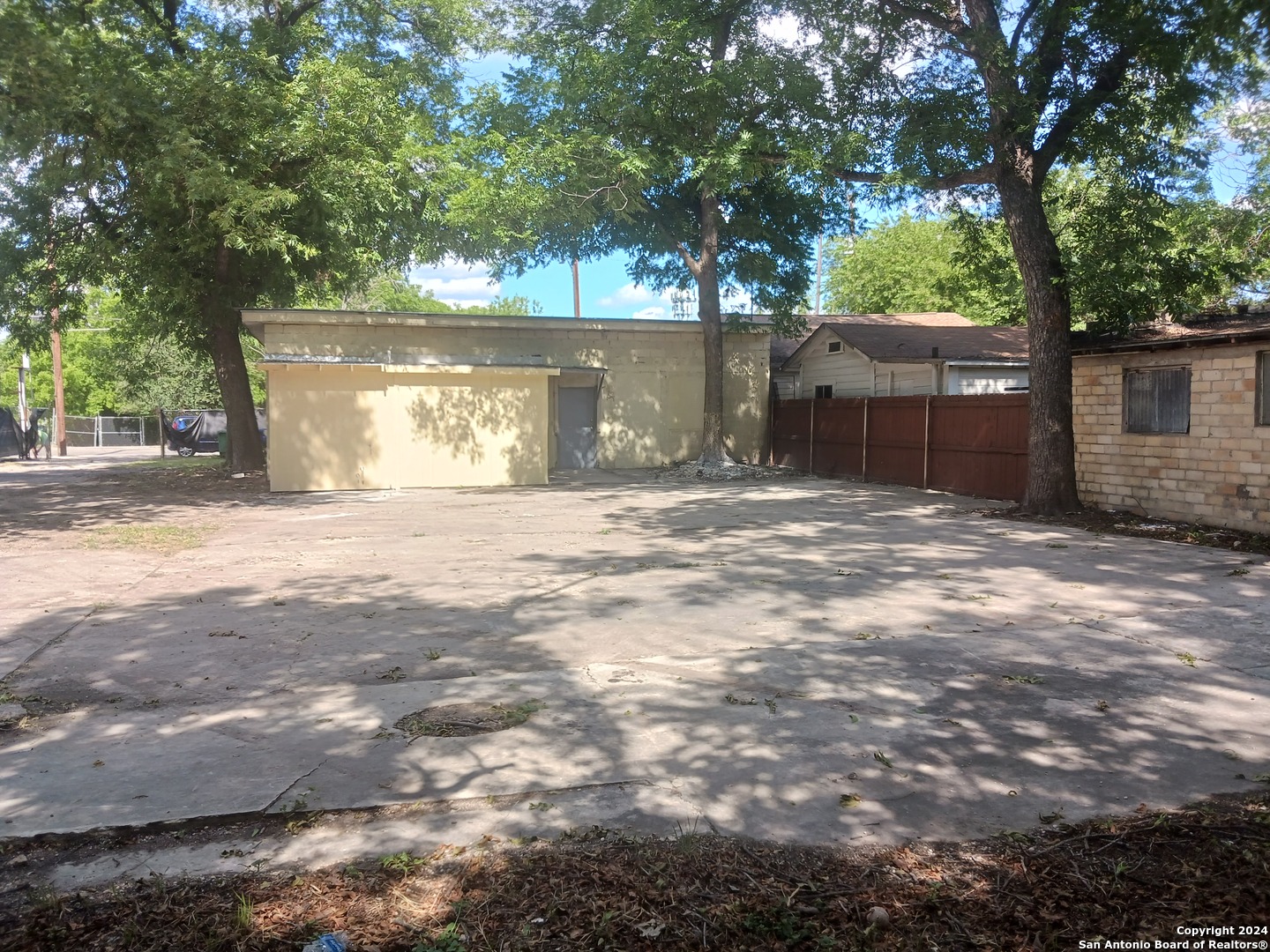 3109 S Flores Street San Antonio TX 78204