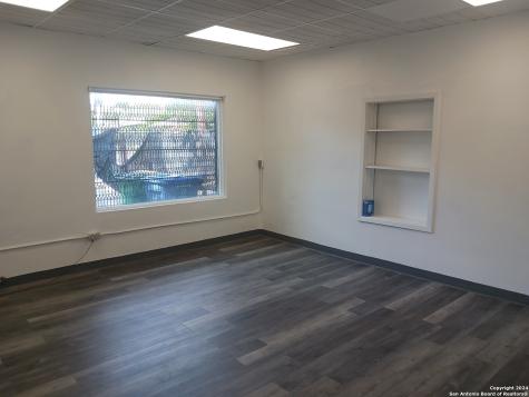 3109 S Flores Street San Antonio TX 78204