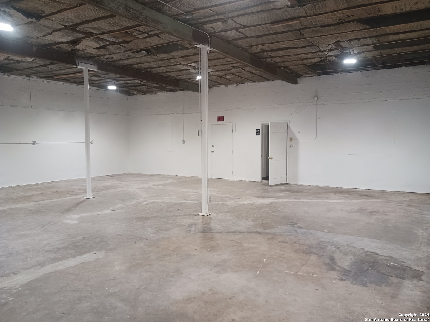 3109 S Flores Street San Antonio TX 78204