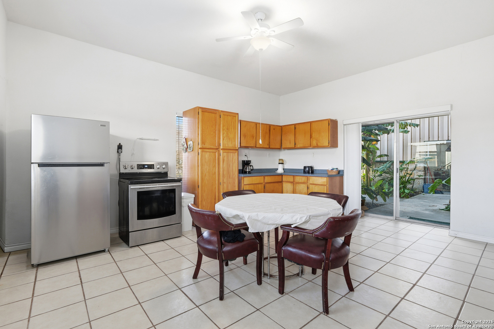 483 Sassman Road Marion TX 78124