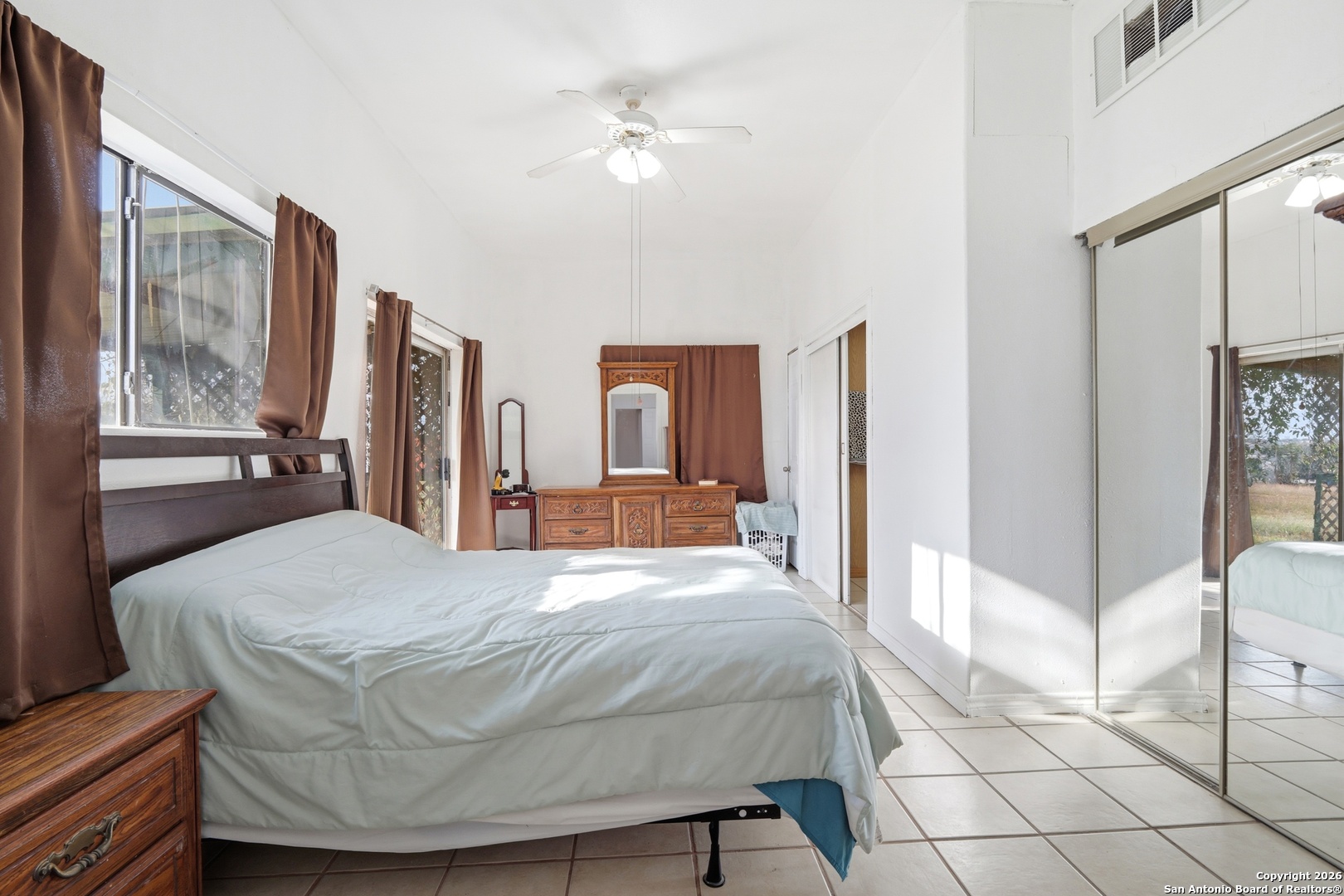 483 Sassman Road Marion TX 78124