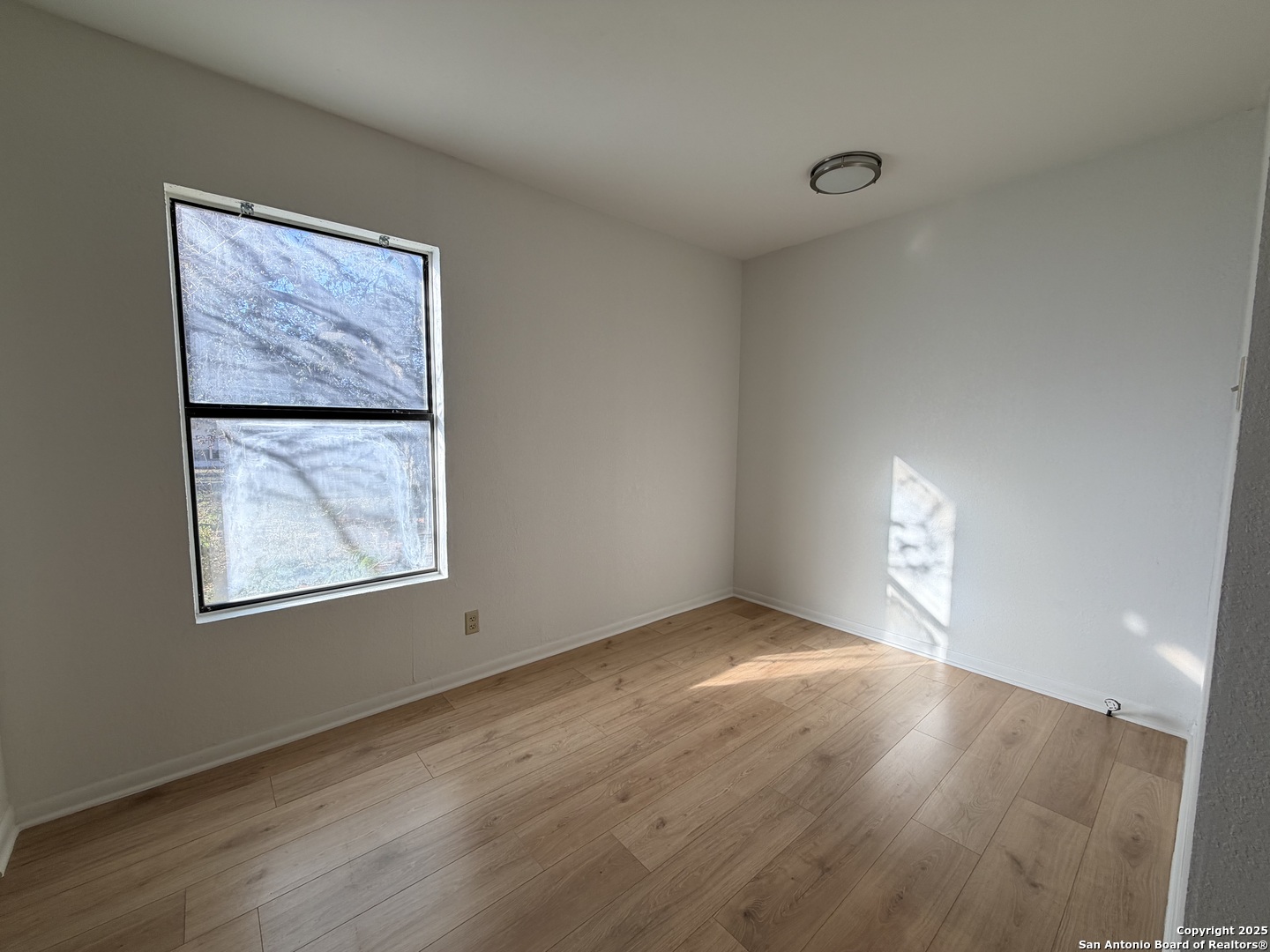 903 W Goodwin Pleasanton TX 78064