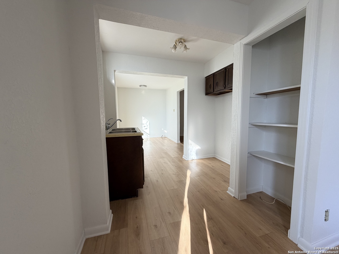 903 W Goodwin Pleasanton TX 78064