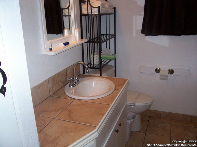 303 N State Highway 123 Karnes City TX 78118