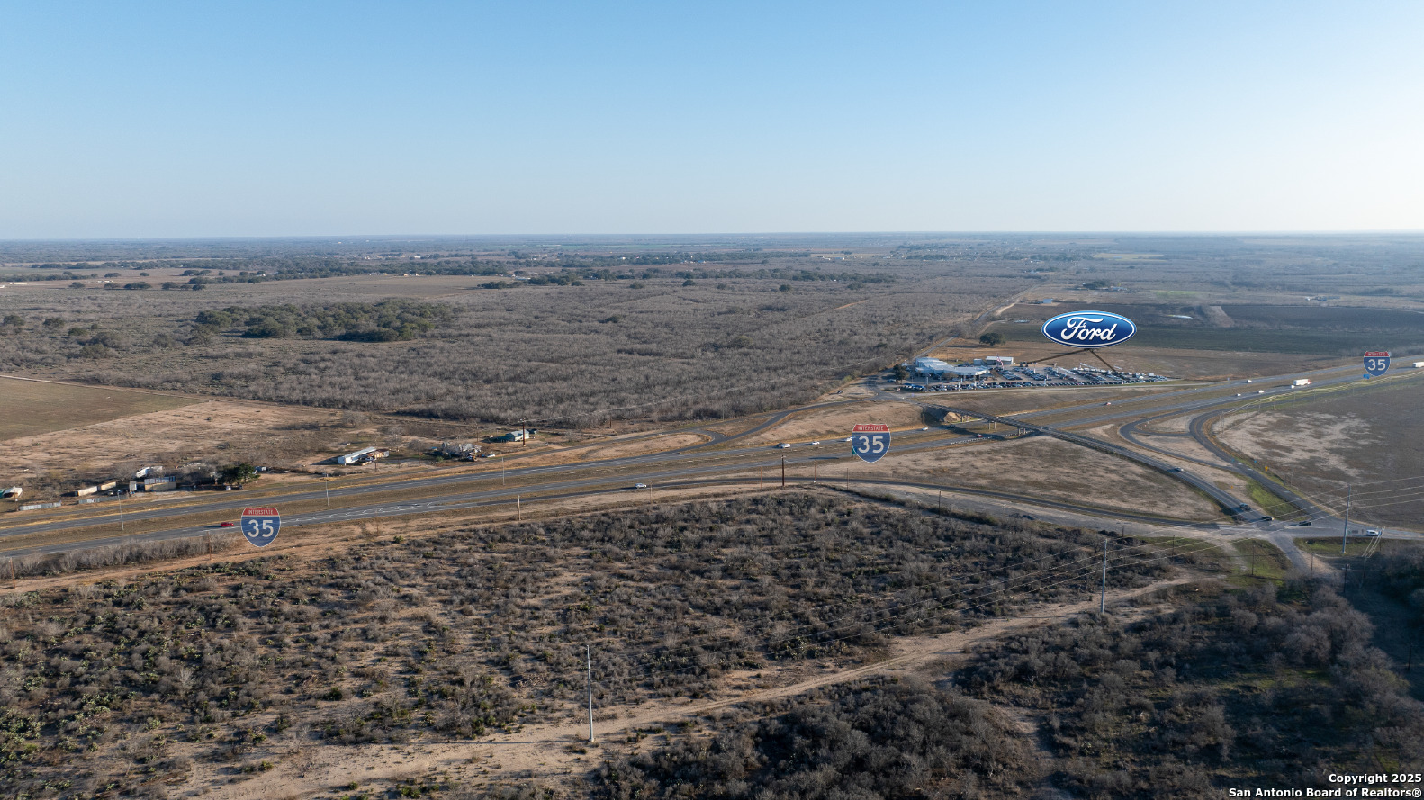 465 S Cr 773 Devine TX 78016