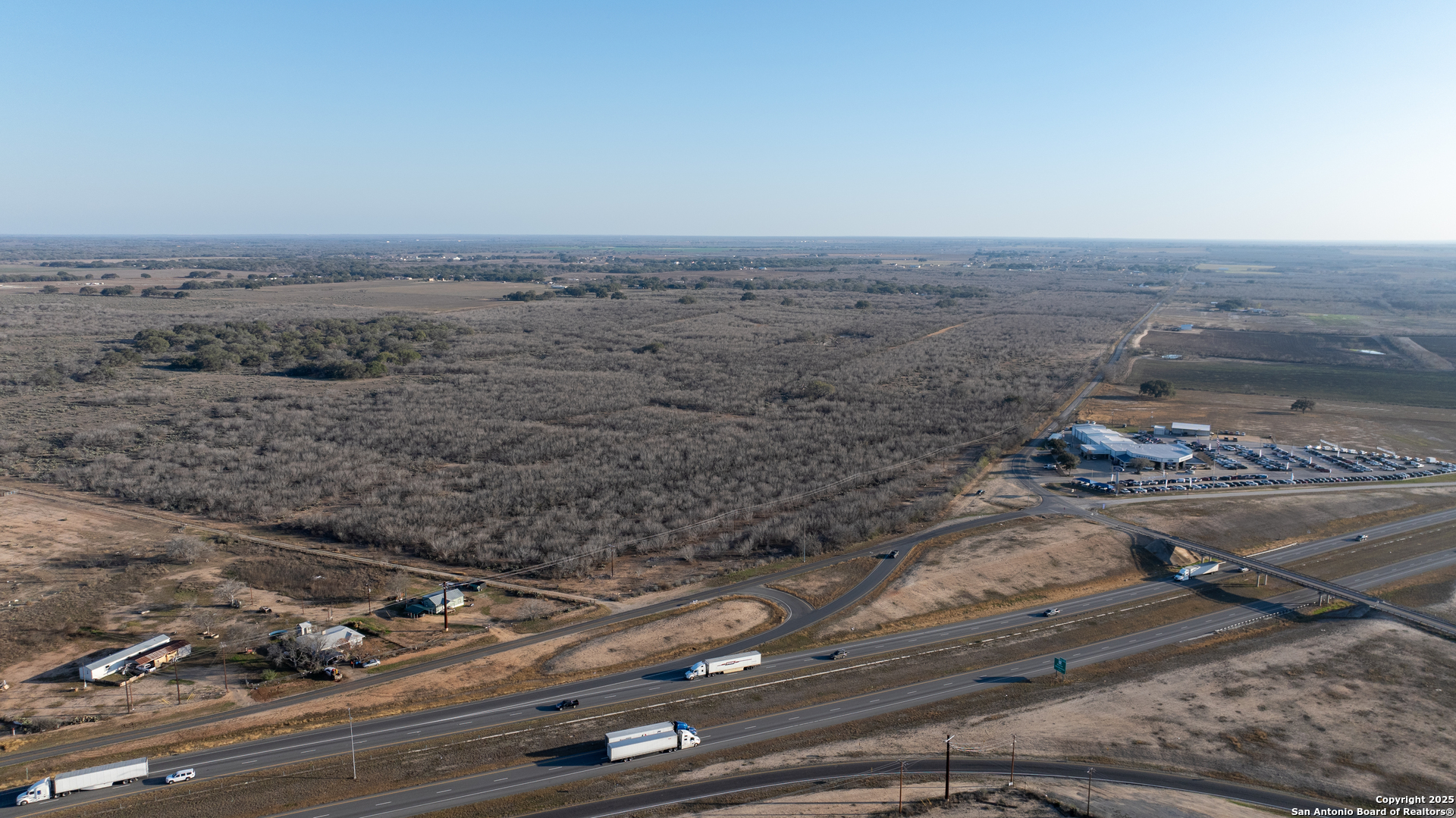 465 S Cr 773 Devine TX 78016