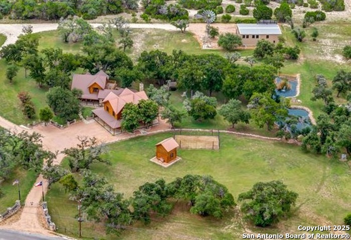 700 Ledgerock Wimberley TX 78676
