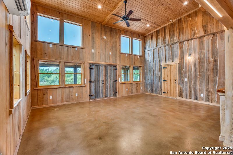 700 Ledgerock Wimberley TX 78676