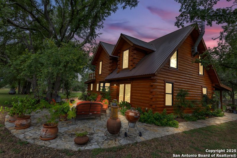 700 Ledgerock Wimberley TX 78676