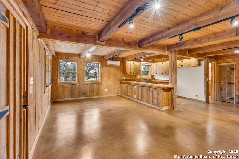 700 Ledgerock Wimberley TX 78676