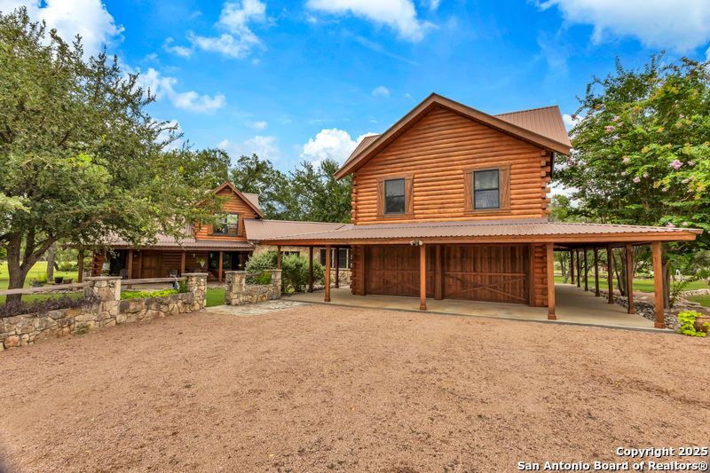 700 Ledgerock Wimberley TX 78676