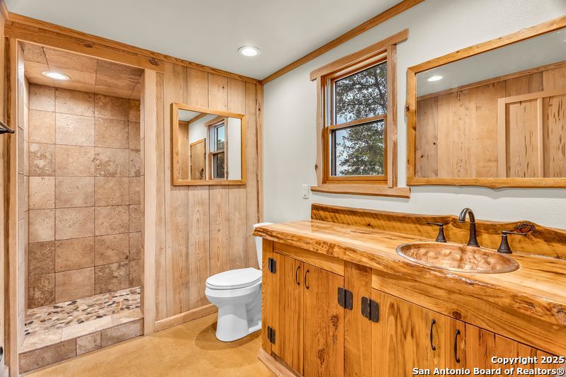 700 Ledgerock Wimberley TX 78676