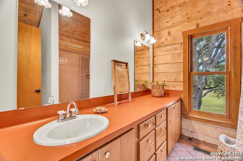 700 Ledgerock Wimberley TX 78676