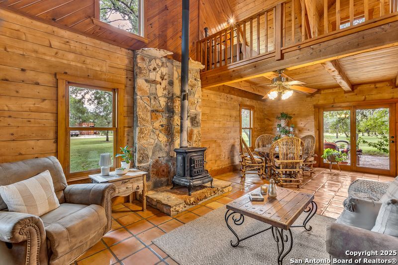 700 Ledgerock Wimberley TX 78676