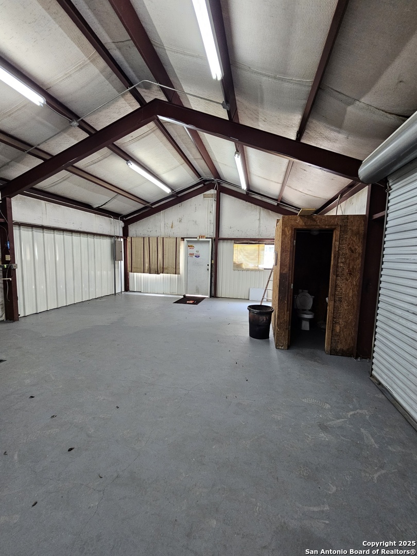 458 Jones Avenue Blanco TX 78606