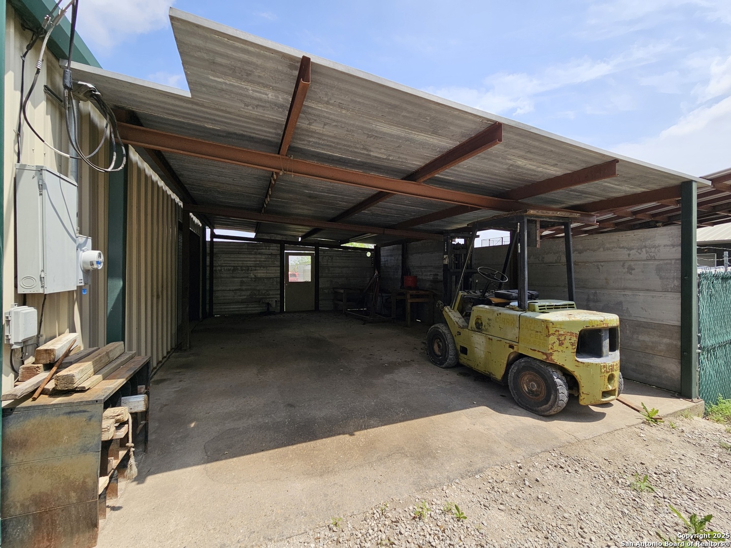 458 Jones Avenue Blanco TX 78606