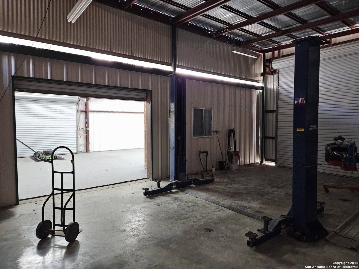 458 Jones Avenue Blanco TX 78606