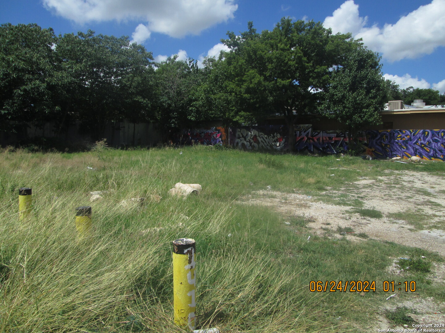 1410 W Hildebrand Avenue San Antonio TX 78201