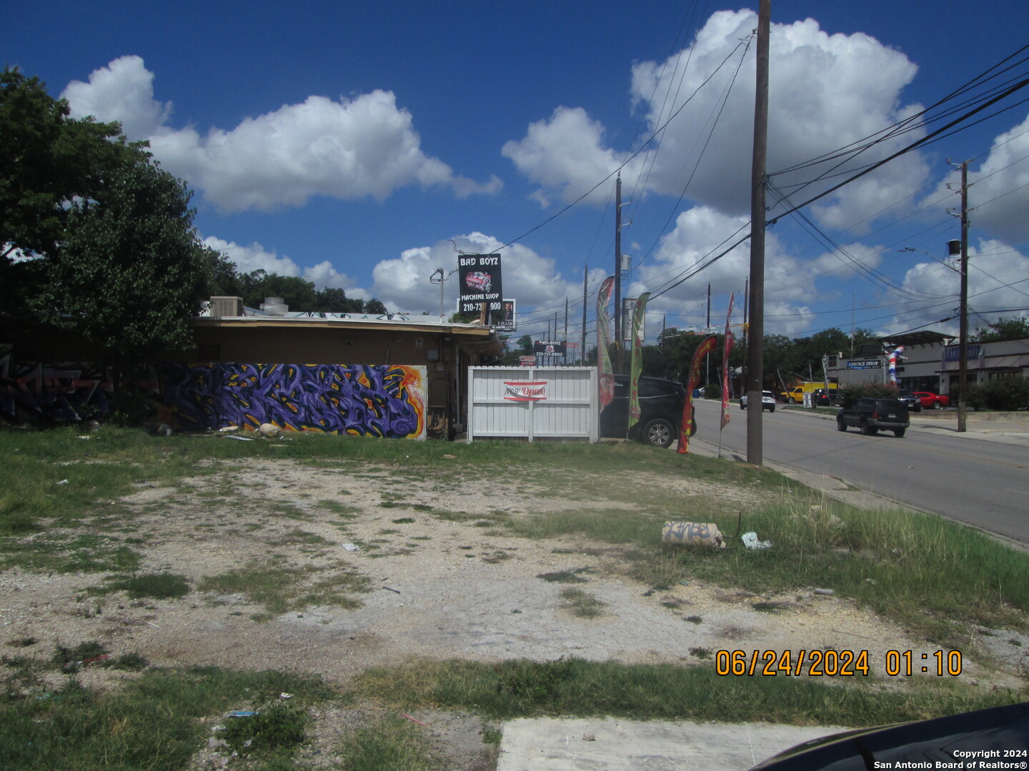 1410 W Hildebrand Avenue San Antonio TX 78201