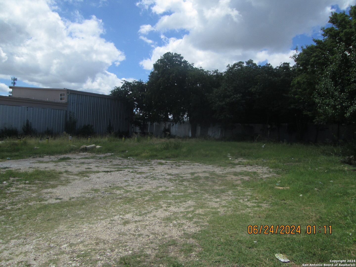 1410 W Hildebrand Avenue San Antonio TX 78201