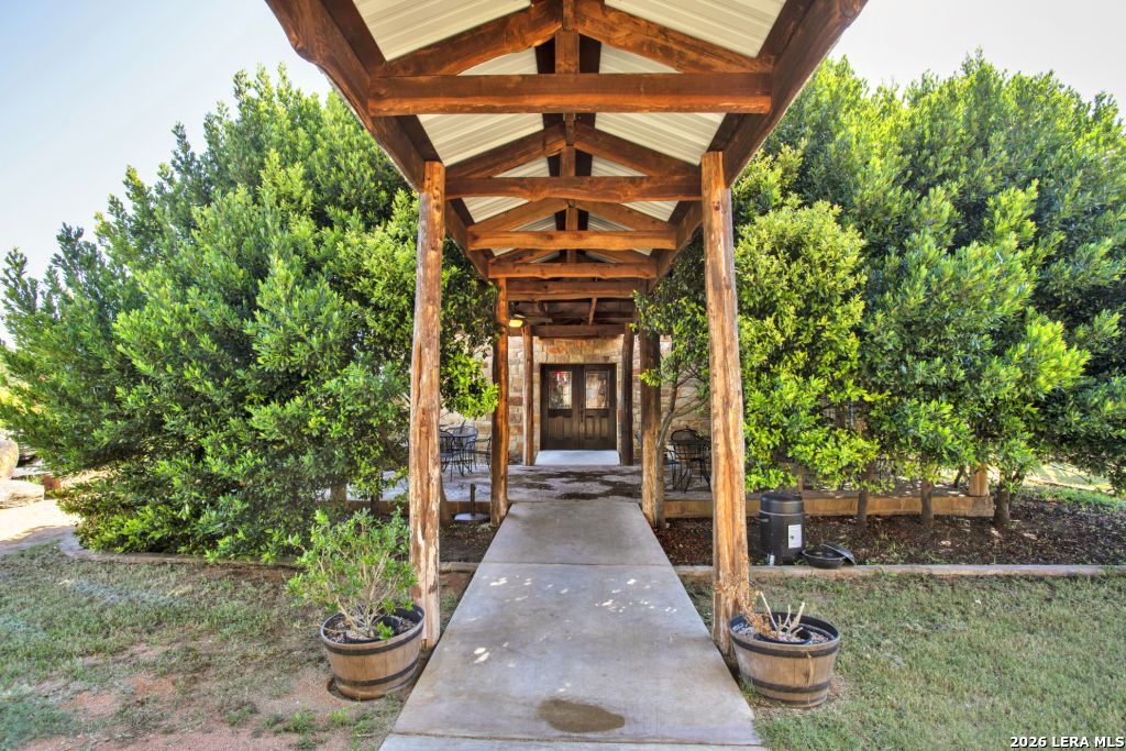 10207 E Us Highway 290 Fredericksburg TX 78624
