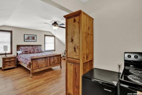 10207 E Us Highway 290 Fredericksburg TX 78624